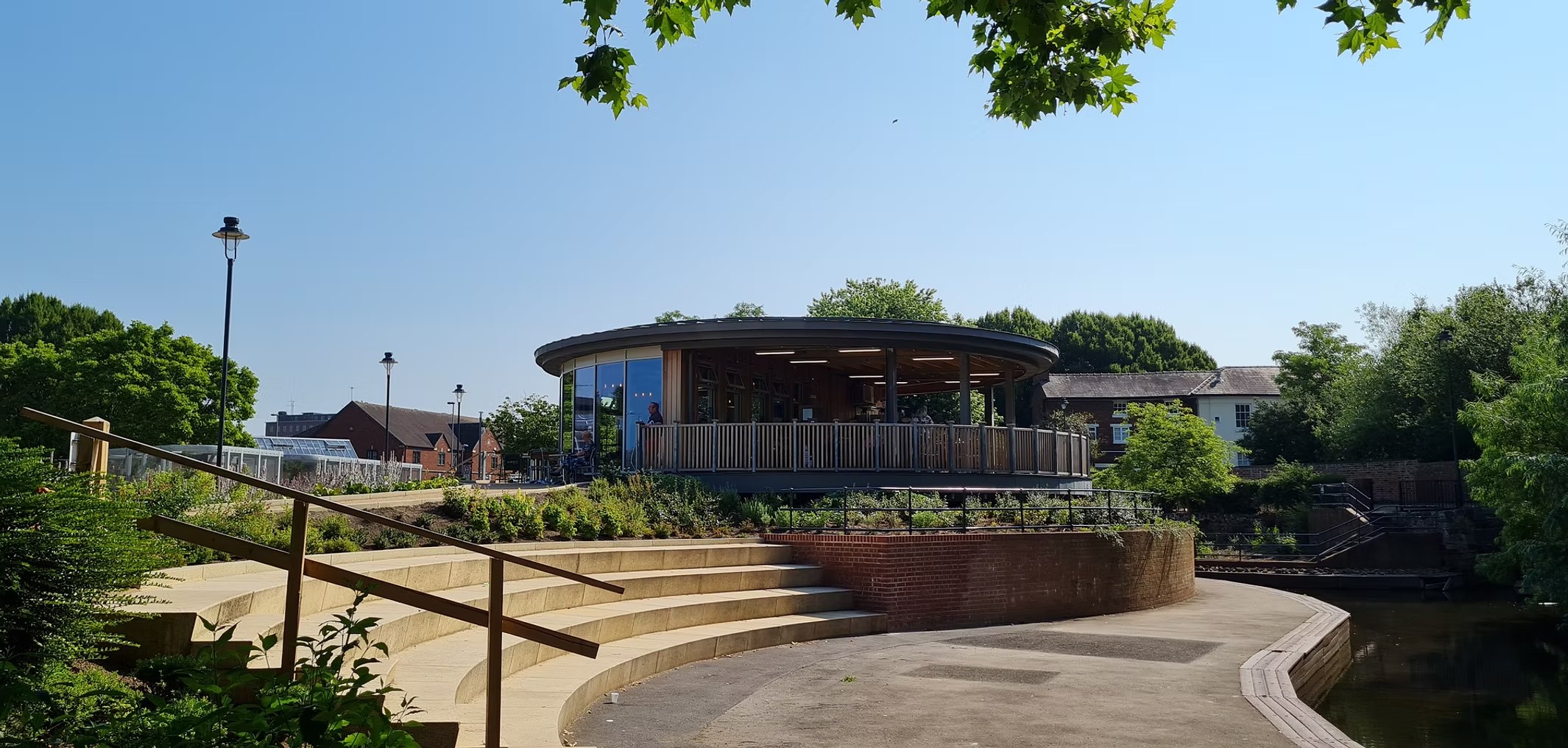 Alberts café terrace in Victoria Park